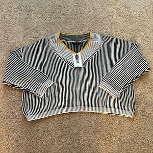 NWT SHEIN Vertical Pattern Drop Shoulder Sweater Size M